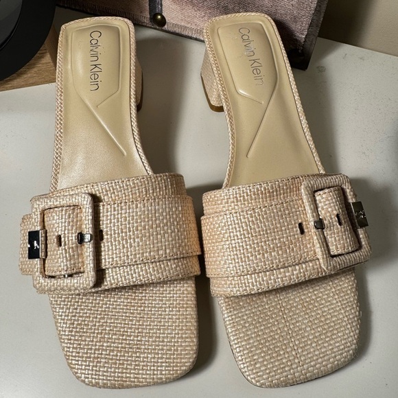 Calvin Klein Ariella sandals New - Picture 5 of 10